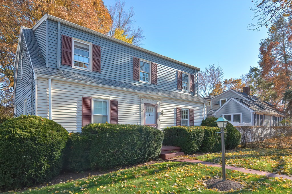 118 Fordham Road Newton, MA 02465 - Photo 1 of 28