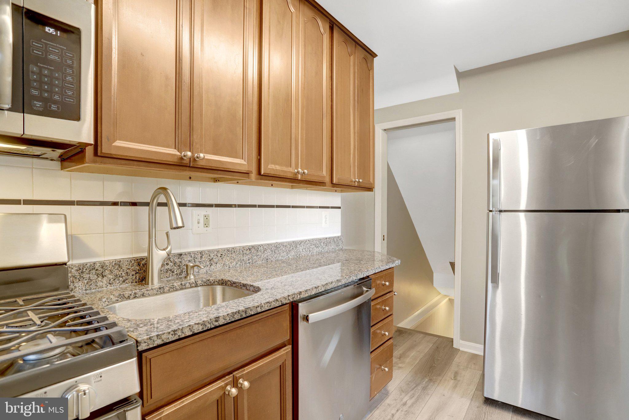 3218 13th Road South Arlington, VA 22204 - Photo 11 of 32 Kitchen Also Has Newer Stainless Steel Appliances!