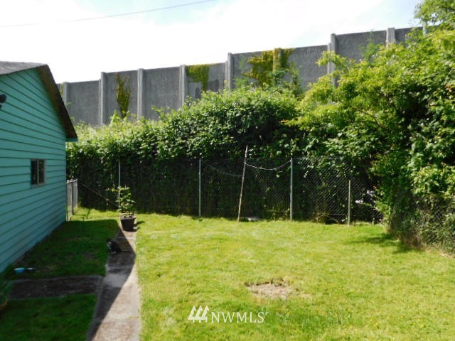 2606 Summit Avenue Everett, WA 98201 - Photo 20 of 21