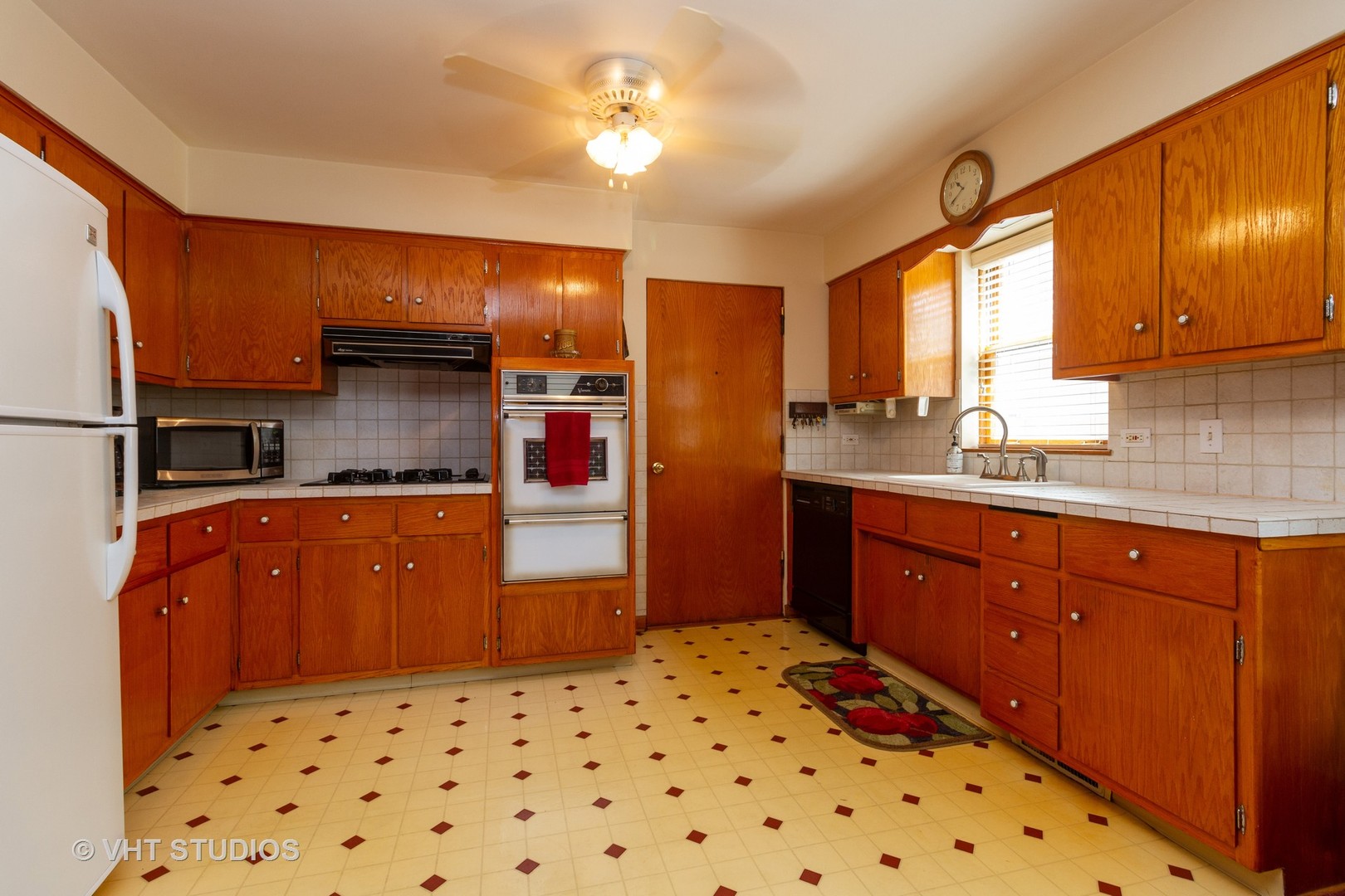 950 Elder Road Homewood, IL 60430 - Photo 3 of 10