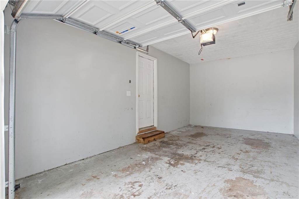 5855 Crescent Ridge Court Lithonia, GA 30058 - Photo 37 of 46 a view of small space