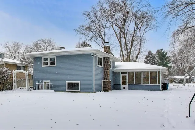 $405,000 | 1046 Martingale Drive, Bartlett, IL 60103