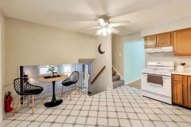 $405,000 | 1046 Martingale Drive, Bartlett, IL 60103