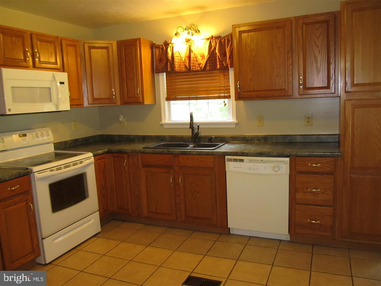 1510 Fairfield Road Gettysburg, PA 17325 - Photo 7 of 24 Gallery Image 7