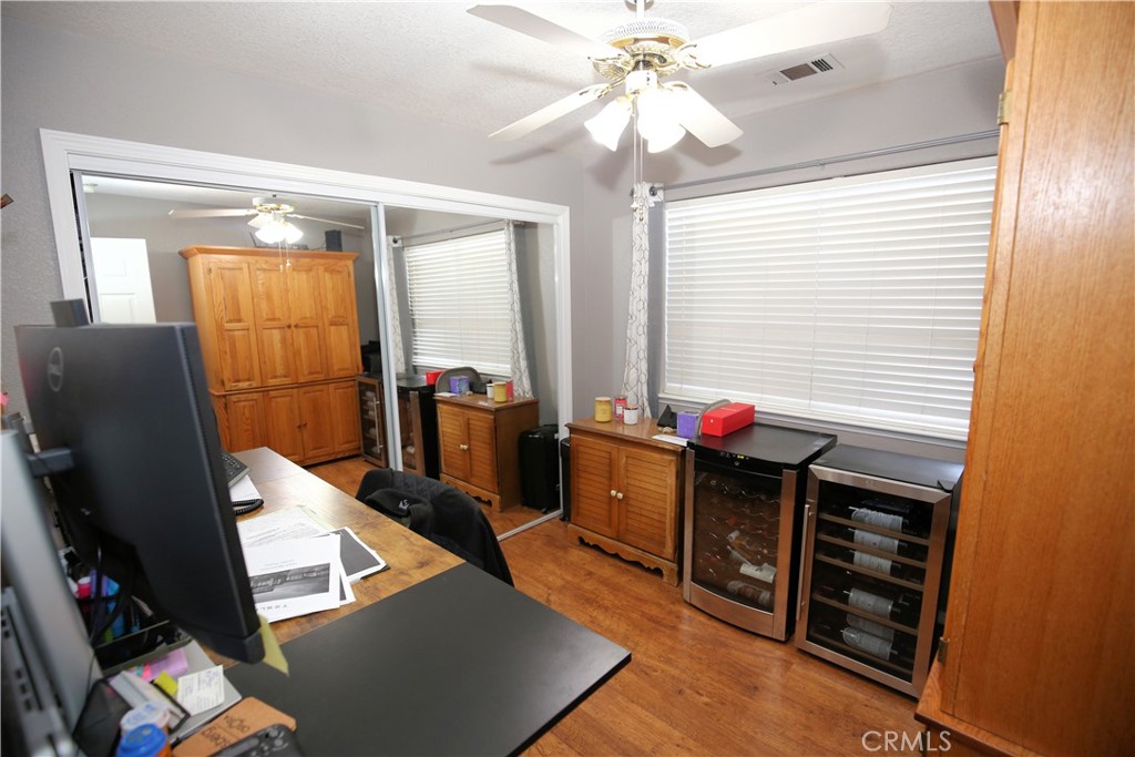 171 Bridgegate Lane Paso Robles, CA 93446 - Photo 20 of 37 a living room with furniture and a chandelier