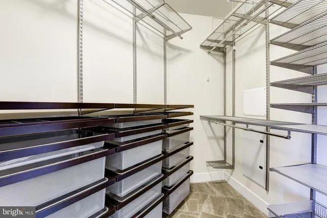 $2,850 | 9523 Bastille Street, Unit 1404, Fairfax, VA 22031