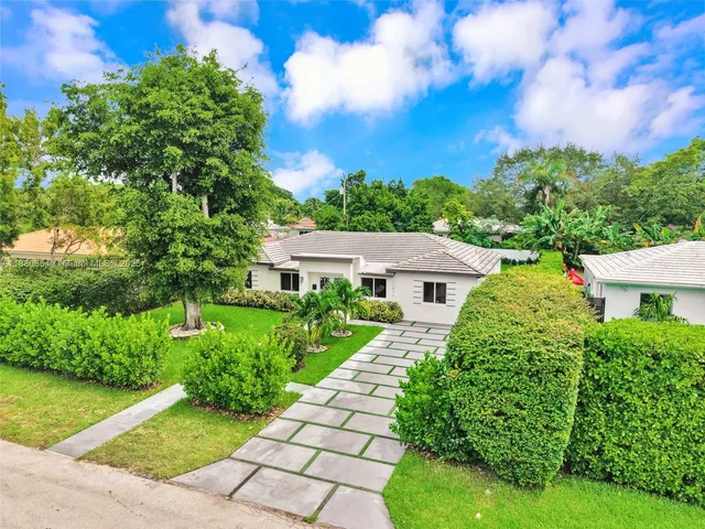 $1,595,000 | 11011 Northeast 9th Court, Biscayne Park, FL 33161