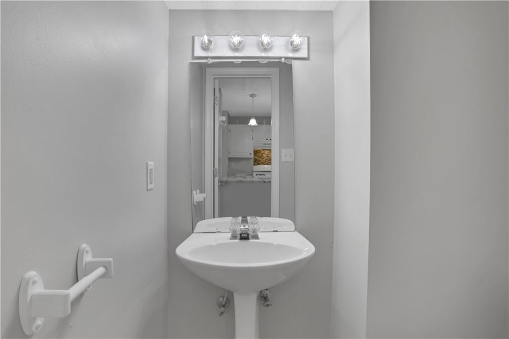 1338 North Hampton Drive Hampton, GA 30228 - Photo 17 of 32