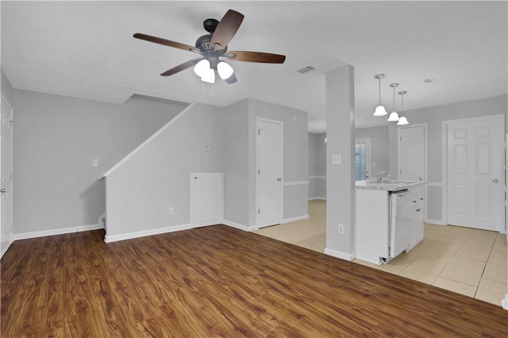 1338 North Hampton Drive Hampton, GA 30228 - Photo 7 of 32