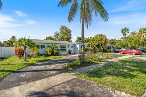 $795,000 | 4921 Northeast 23rd Avenue, Lighthouse Point, FL 33064