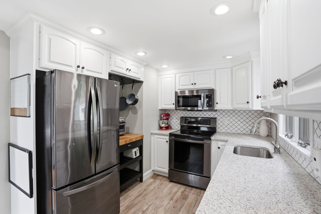 77 Weyham Road Weymouth, MA 02191 - Photo 5 of 28