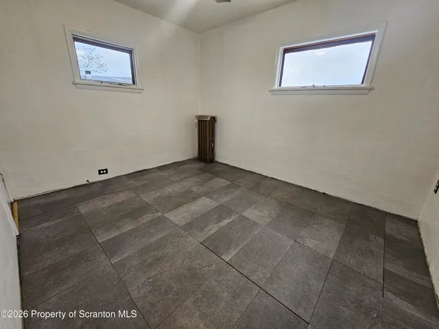 $1,550 | 423 West Lackawanna Avenue, Unit 1, Olyphant, PA 18447