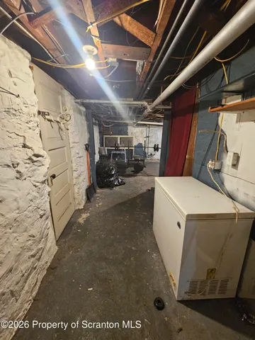 $1,550 | 423 West Lackawanna Avenue, Unit 1, Olyphant, PA 18447