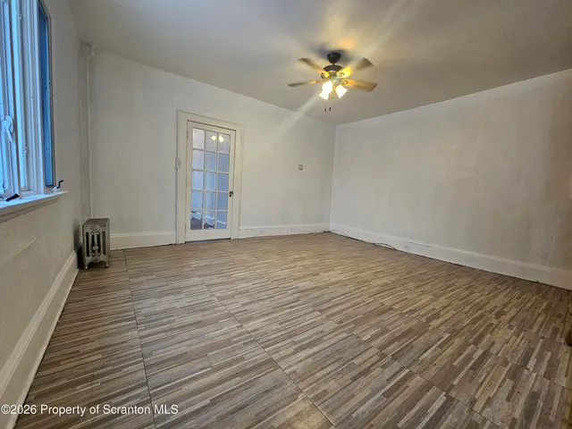 $1,550 | 423 West Lackawanna Avenue, Unit 1, Olyphant, PA 18447