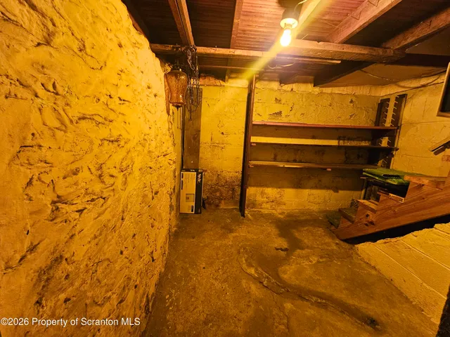 $1,550 | 423 West Lackawanna Avenue, Unit 1, Olyphant, PA 18447