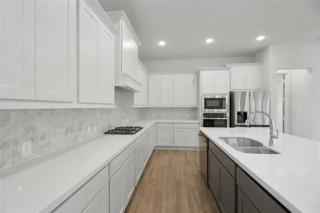 $2,400 | 123 Plumbago Loop, Bastrop, TX 78602