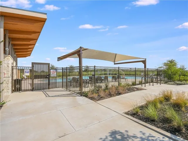 $2,400 | 123 Plumbago Loop, Bastrop, TX 78602