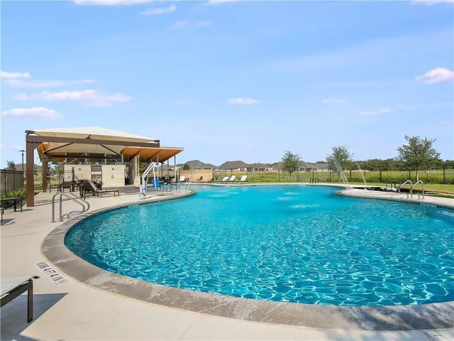 $2,400 | 123 Plumbago Loop, Bastrop, TX 78602