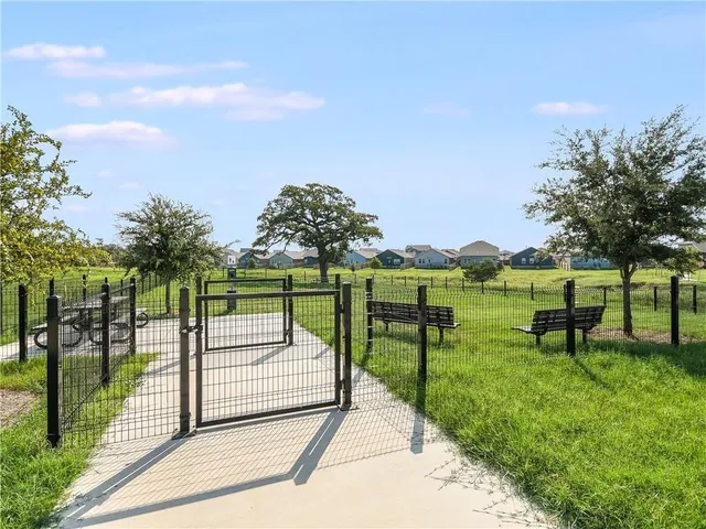 $2,400 | 123 Plumbago Loop, Bastrop, TX 78602