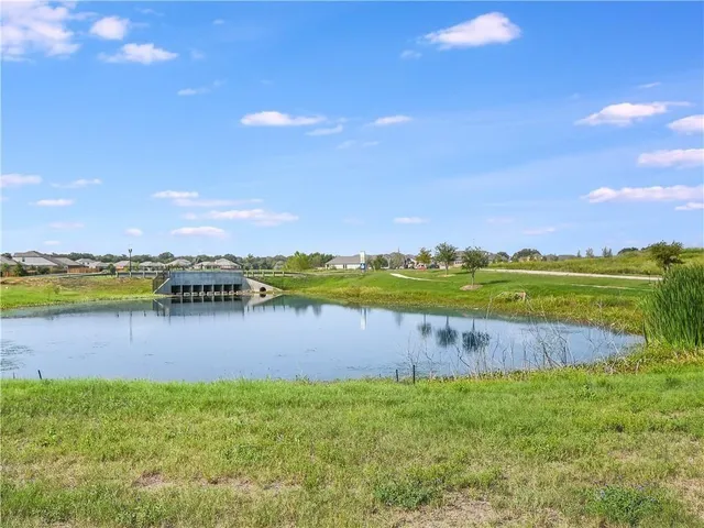 $2,400 | 123 Plumbago Loop, Bastrop, TX 78602