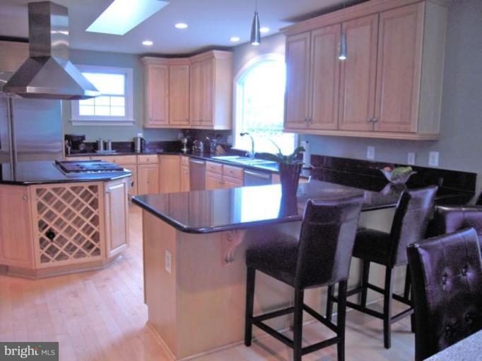 1318 Beulah Road Vienna, VA 22182 - Photo 14 of 29 Kitchen