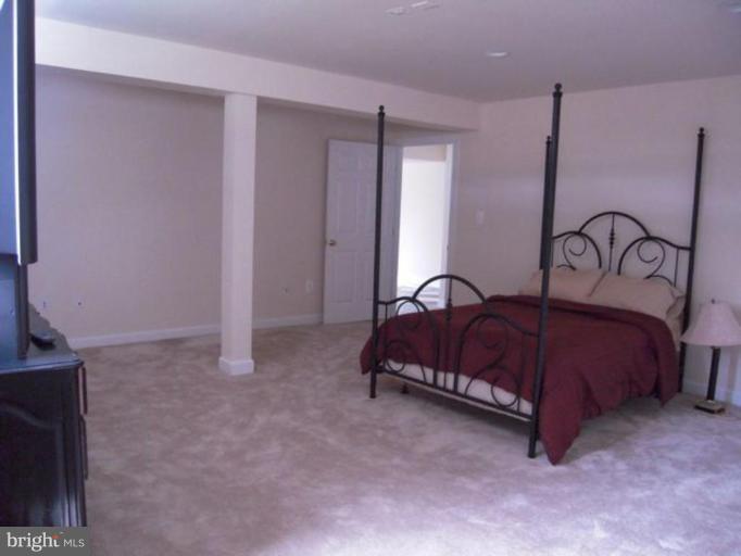 1318 Beulah Road Vienna, VA 22182 - Photo 3 of 29 Bedroom #5