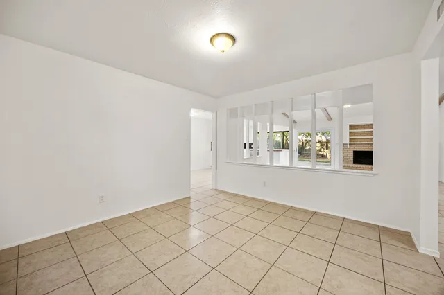 $1,825 | 16610 Carbridge Drive, Houston, TX 77084