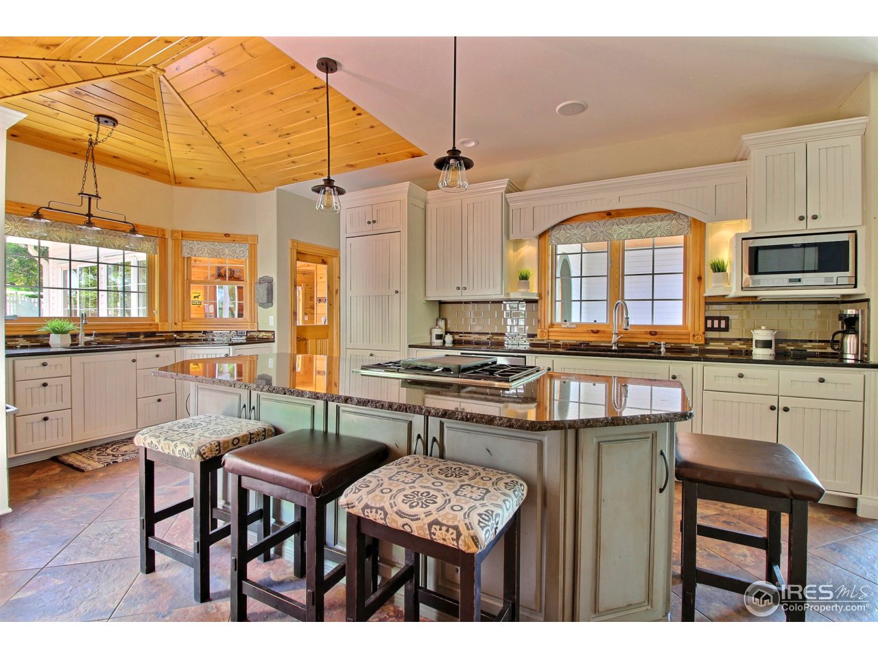 7910 Windsong Road Windsor, CO 80550 - Photo 7 of 40 Gallery Image 7