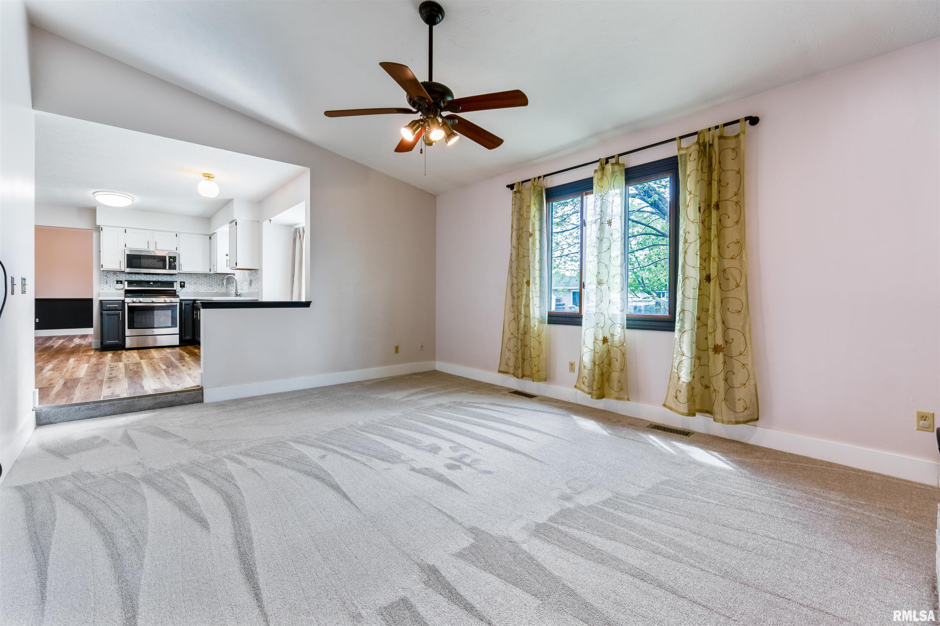 105 Colchester Drive Normal, IL 61761 - Photo 25 of 54