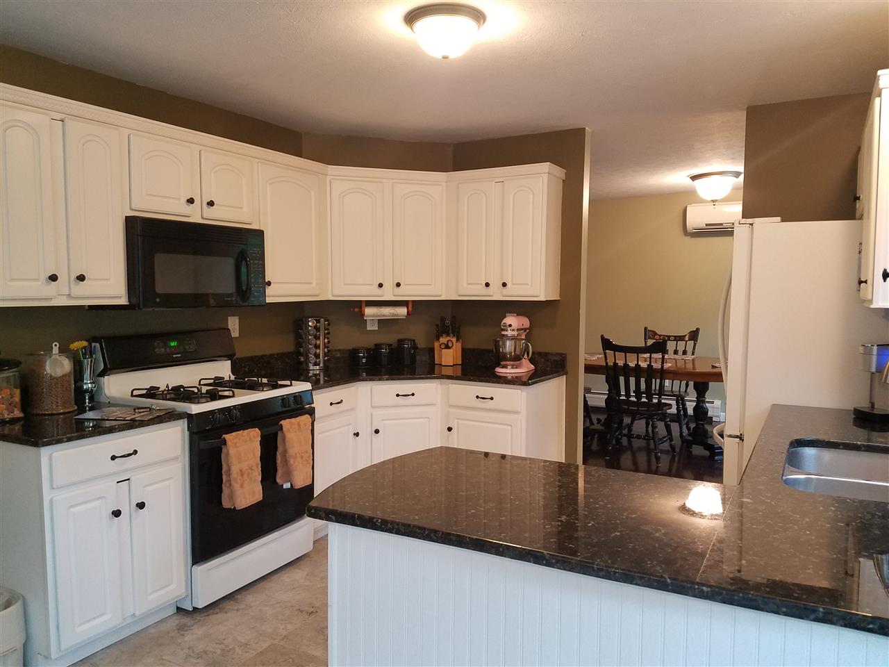 490 Avery Hill Road Alton, NH 03837 - Photo 8 of 38 Gallery Image 8