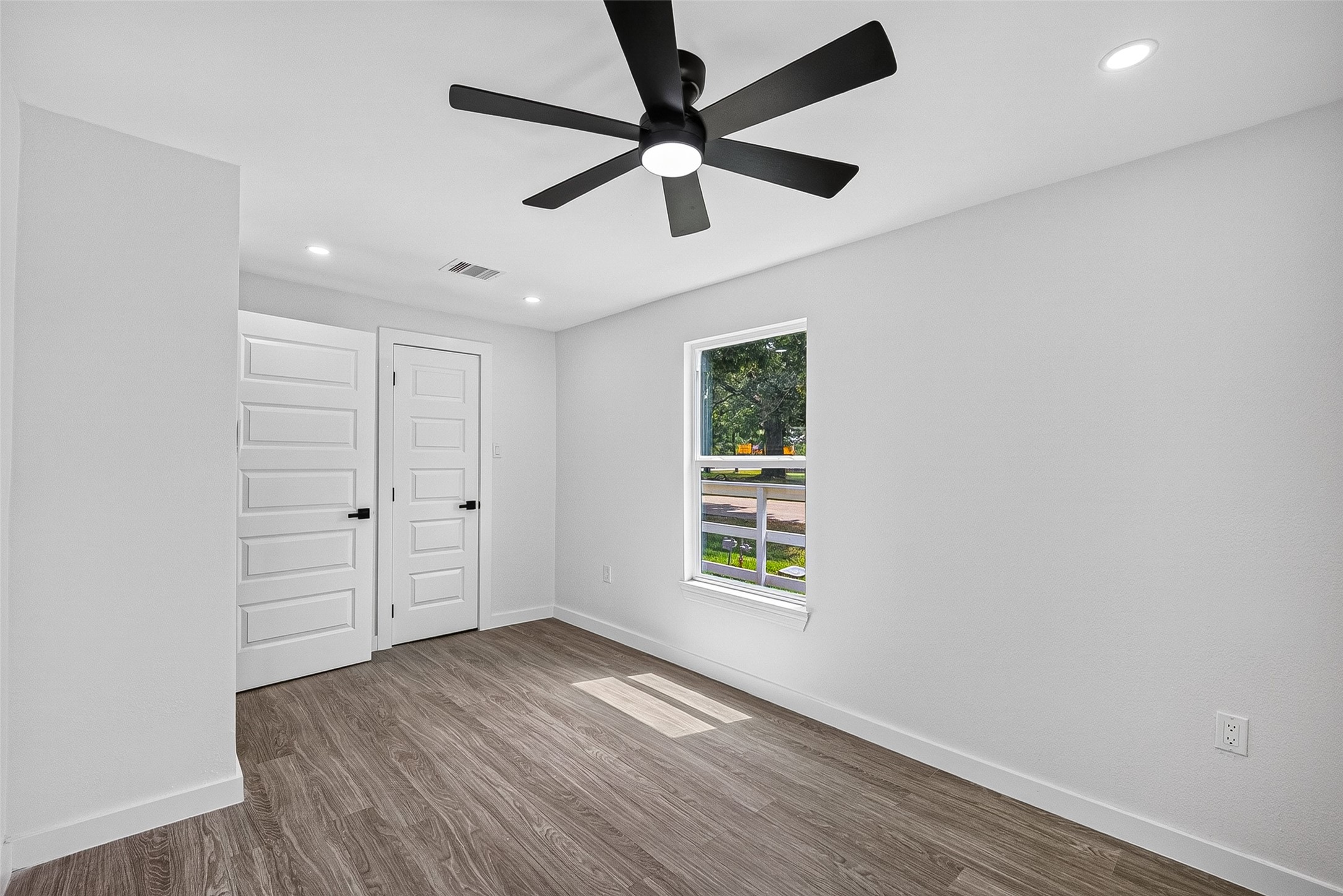 106 South 9th Street Highlands, TX 77562 - Photo 37 of 50