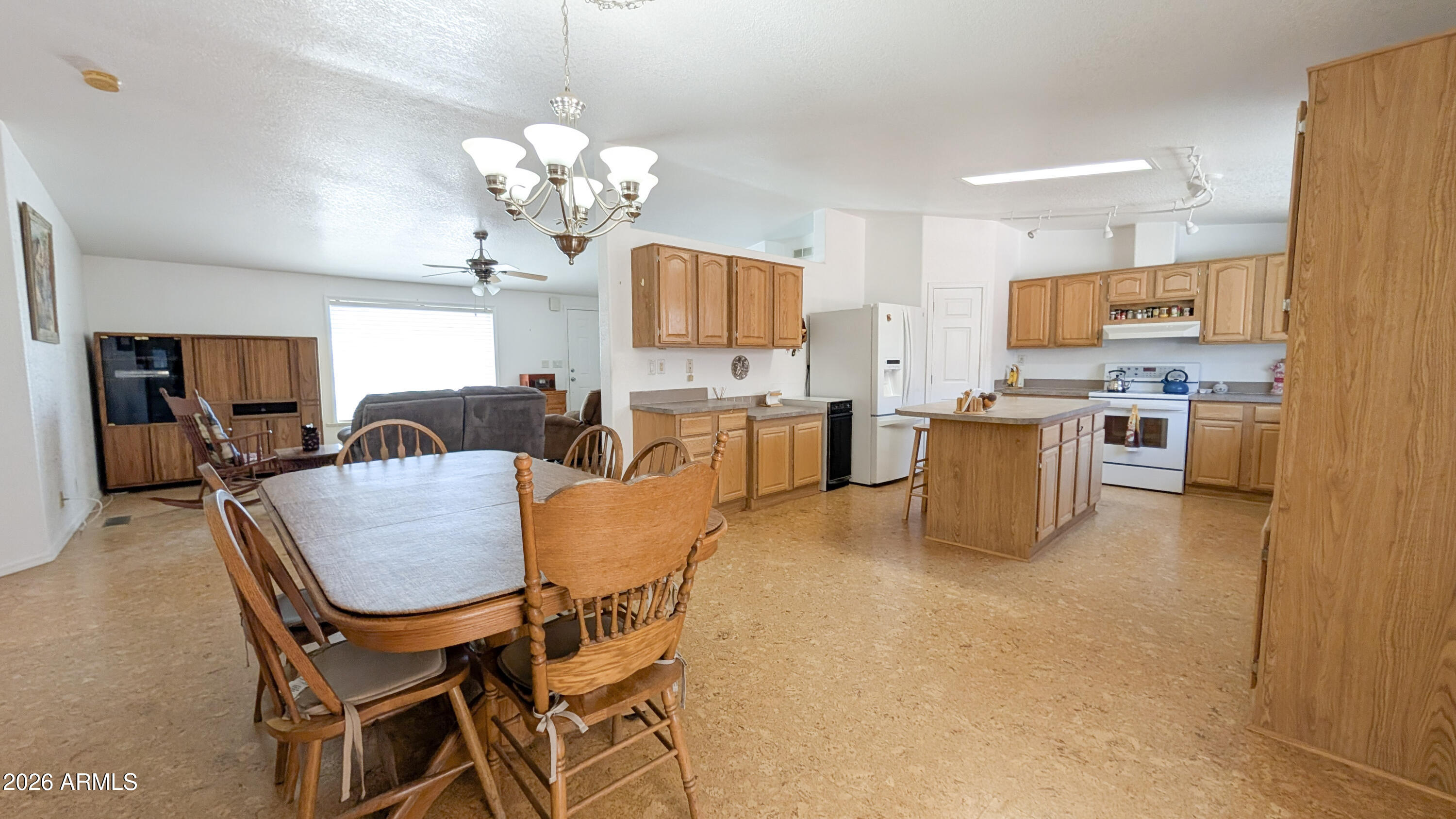 5800 Brittney Lane Rimrock, AZ 86335 - Photo 11 of 83 Kitchen (7)