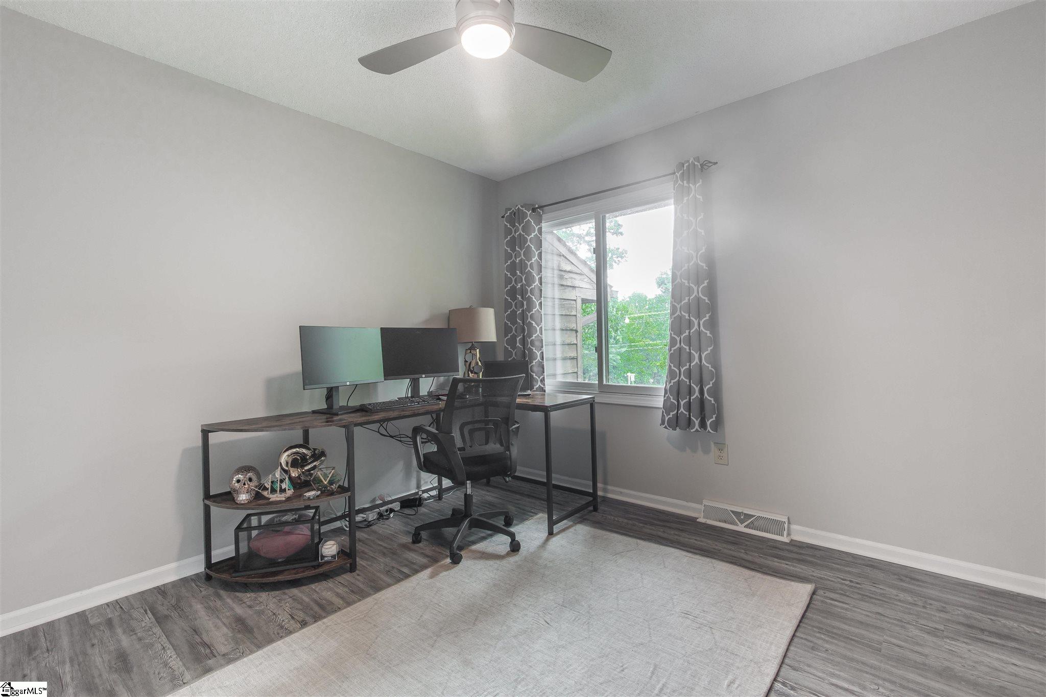 150 Stallings Road, Unit B6 Taylors, SC 29687 - Photo 14 of 20 Gallery Image 14