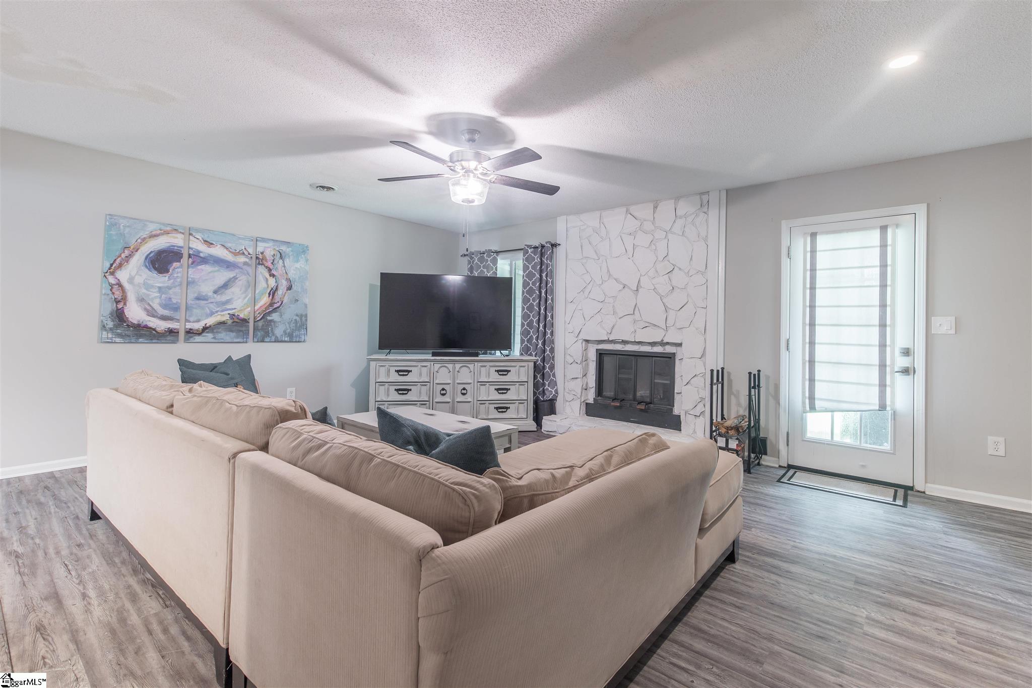 150 Stallings Road, Unit B6 Taylors, SC 29687 - Photo 9 of 20 Gallery Image 9