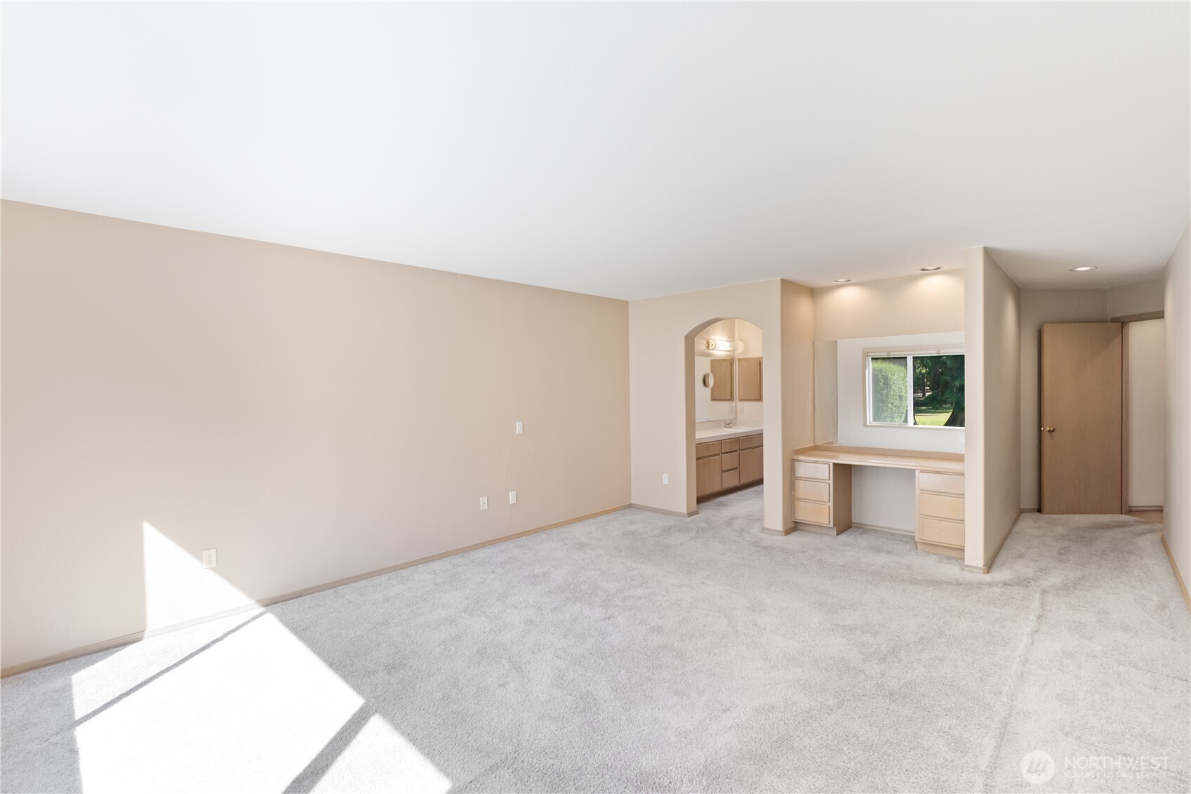 292 Foursome Drive Sequim, WA 98382 - Photo 18 of 32 an empty room with entrance and stairs