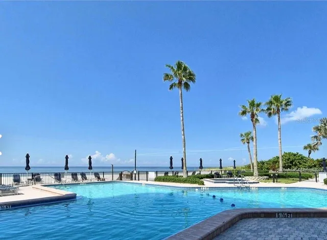 a view of a tennis court