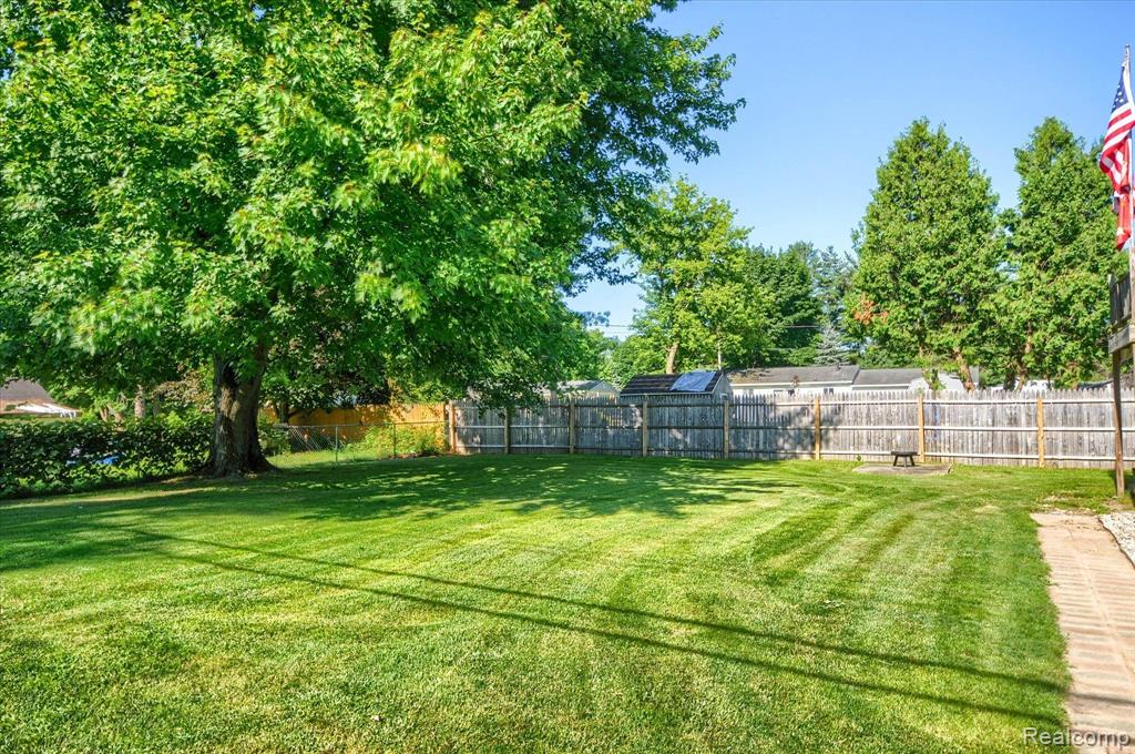 2631 Fish Lake Road Lapeer, MI 48446 - Photo 34 of 36