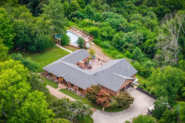 $1,680,000 | 15225 Nashville Highway, Buffalo Valley, TN 38548