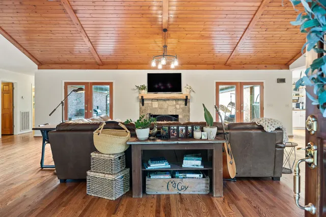 $1,680,000 | 15225 Nashville Highway, Buffalo Valley, TN 38548