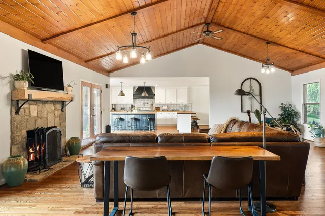 $1,680,000 | 15225 Nashville Highway, Buffalo Valley, TN 38548