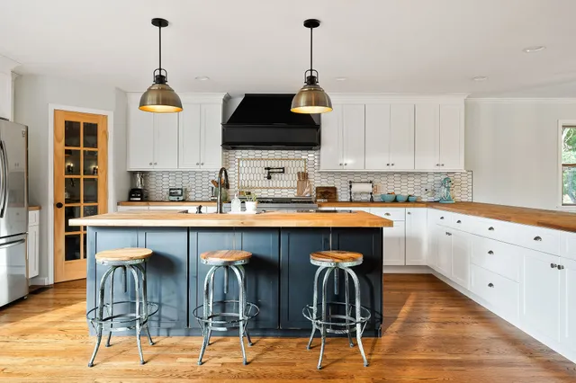 $1,680,000 | 15225 Nashville Highway, Buffalo Valley, TN 38548