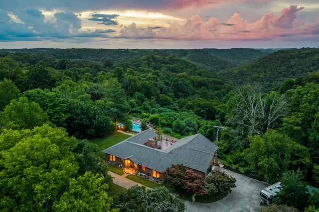 $1,680,000 | 15225 Nashville Highway, Buffalo Valley, TN 38548
