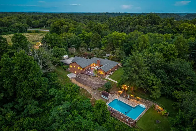 $1,680,000 | 15225 Nashville Highway, Buffalo Valley, TN 38548