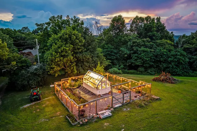 $1,680,000 | 15225 Nashville Highway, Buffalo Valley, TN 38548