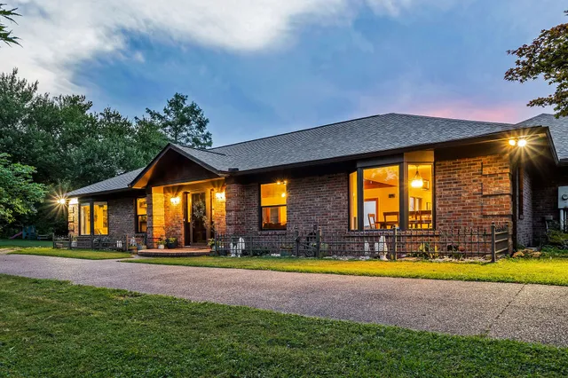 $1,680,000 | 15225 Nashville Highway, Buffalo Valley, TN 38548