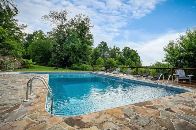 $1,680,000 | 15225 Nashville Highway, Buffalo Valley, TN 38548