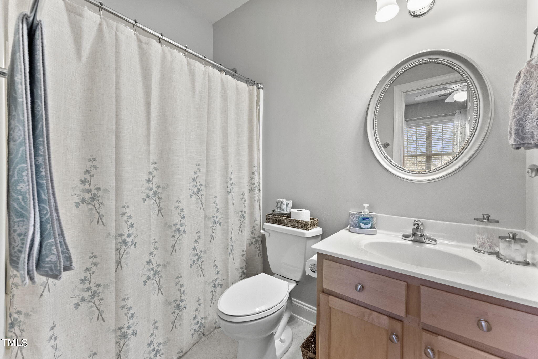 142 West Savannah Ridge Road Holly Springs, NC 27540 - Photo 21 of 26 Guest bathroom - 142 W Savannah Ridge -