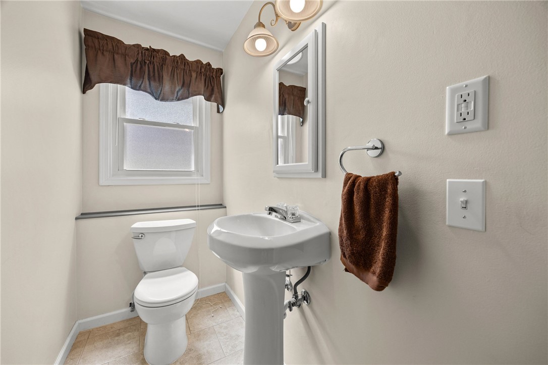 648 Meadowbriar Road Greece, NY 14616 - Photo 33 of 50