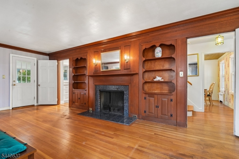 688 Greenbrook Road North Plainfield, NJ 07063 - Photo 6 of 37