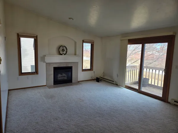 $154,900 | 2381 Cedar Ridge, Unit D, Green Bay, WI 54313